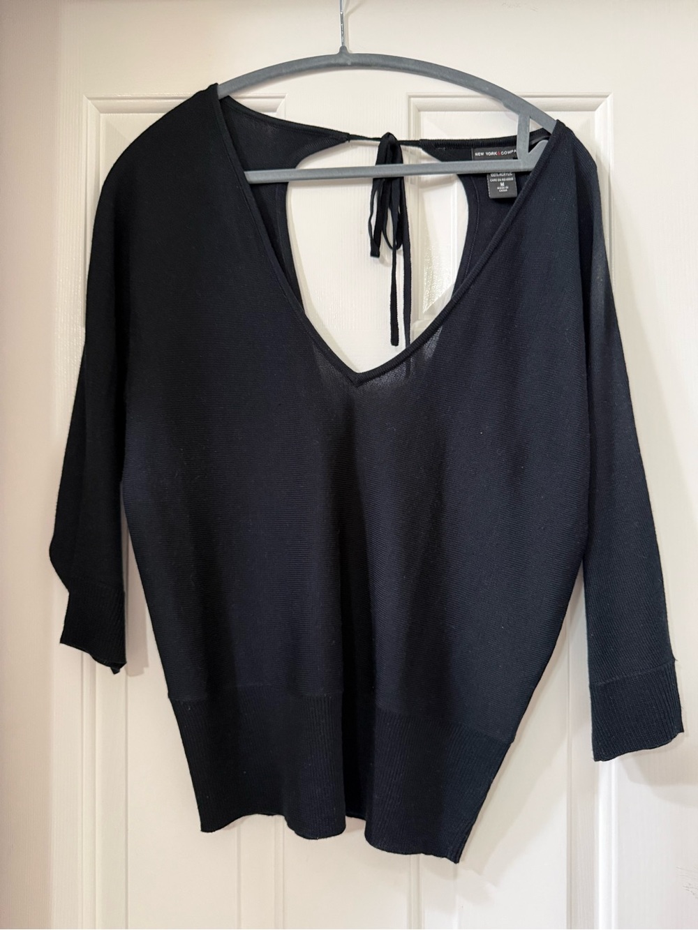 New York & Company Black V-Neck Tie-Back Pullover